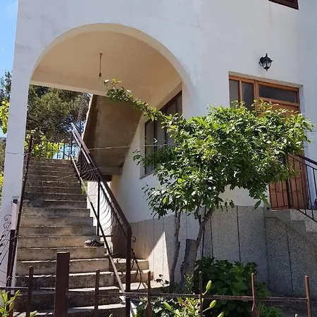 Apartman Arbanija 1125a