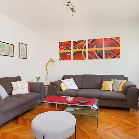 Arbanija 1125a Appartement Trogir